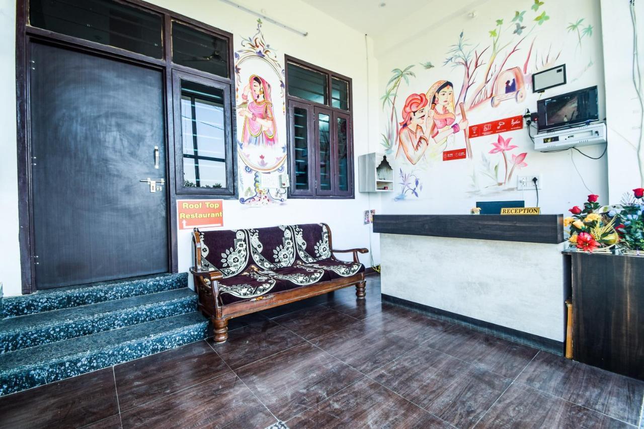 OYO 10682 Hotel Blue Lotus Pushkar Buitenkant foto